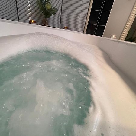 Chill Lux Spa Unit 노스 레이크스 외부 사진